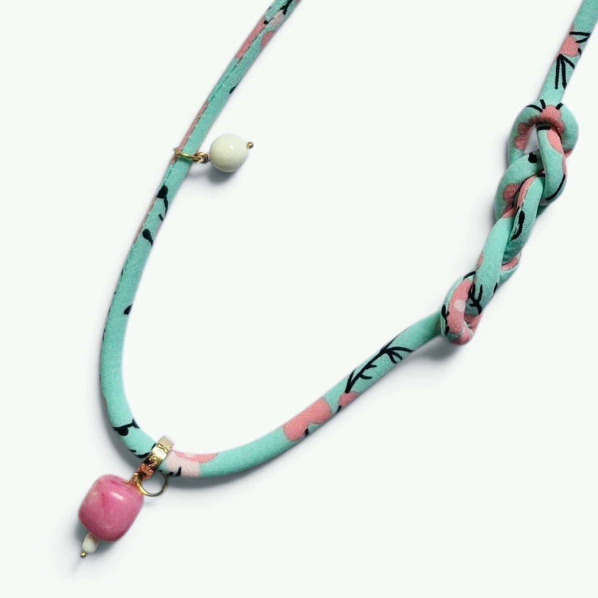 Collar Nudos de Color