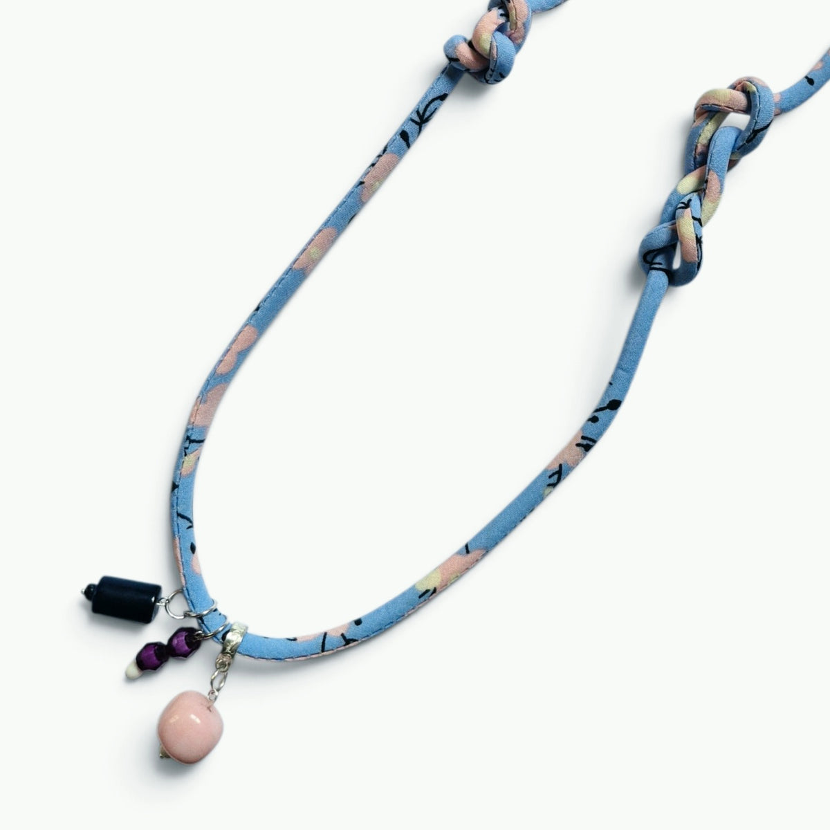 Collar Nudos de Color