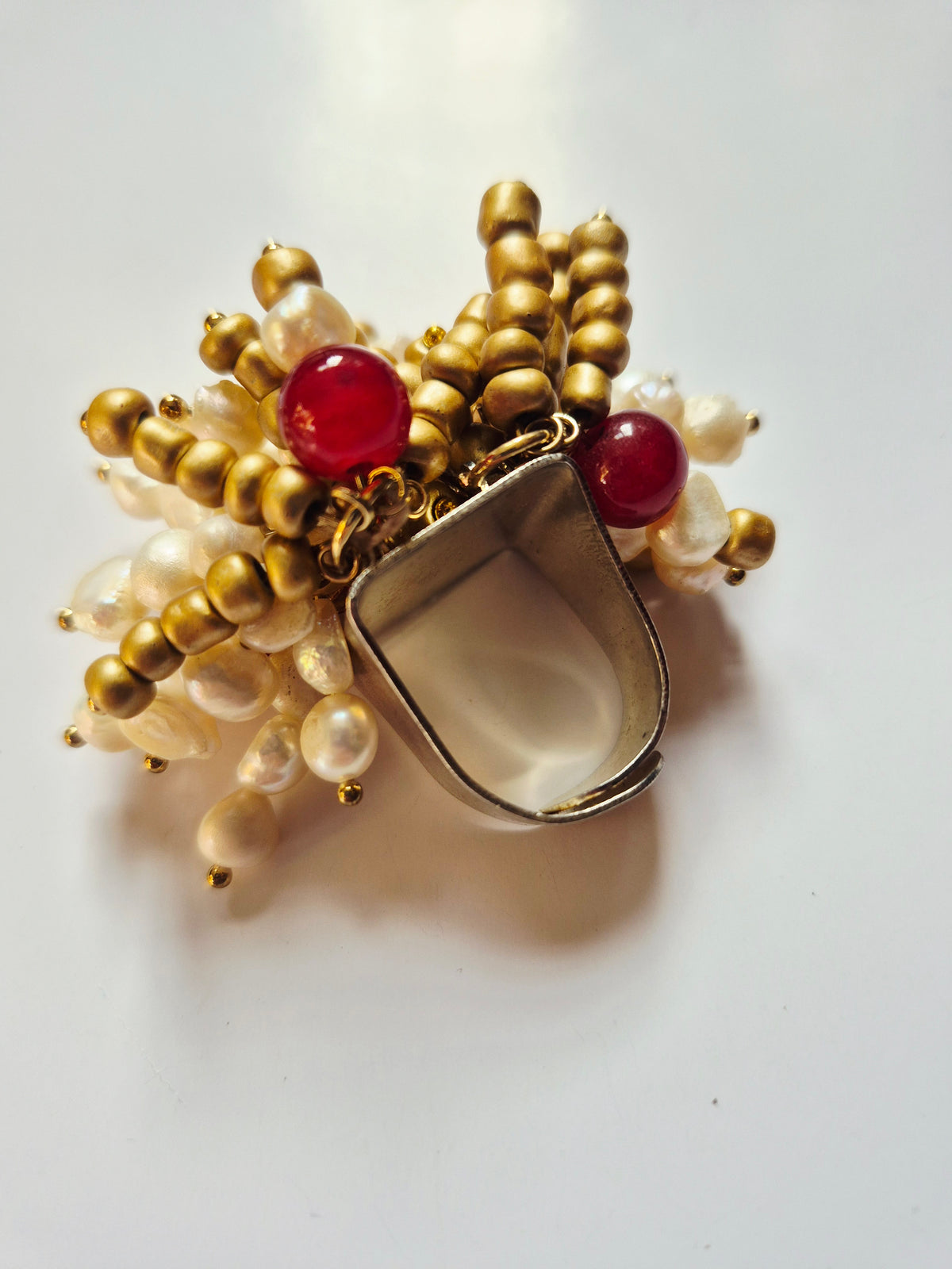 Anillo Maxi Ajustable con Mostacillas y Perlas de Río