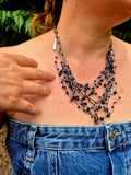 Collar de Crochet Negro con Cristales | Boho Chic Artesanal
