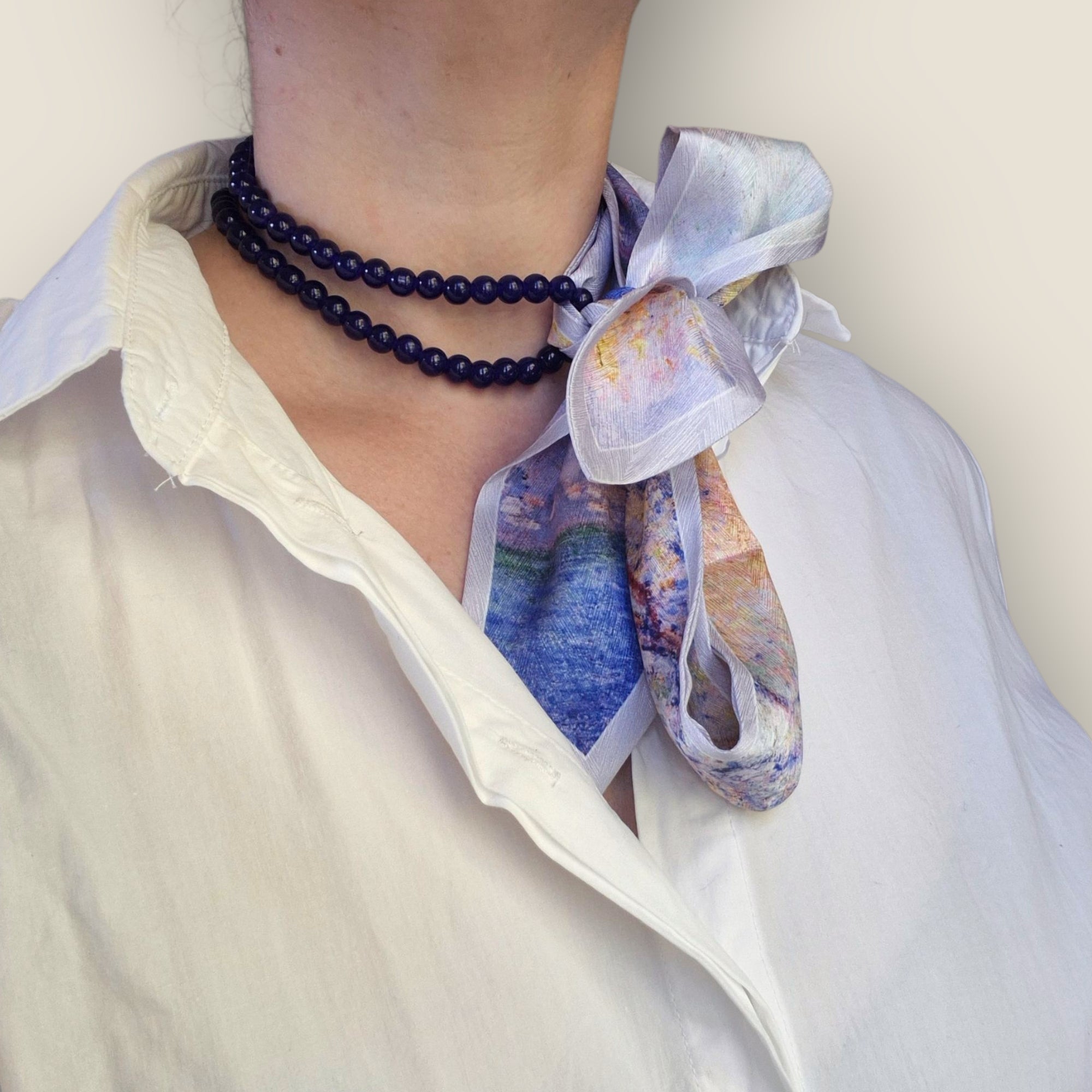 Collar con pañuelo
