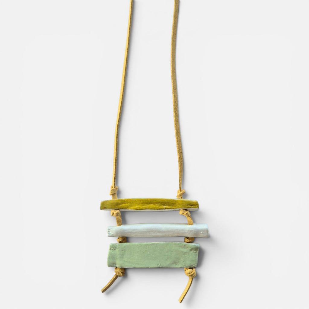 Collar barras arcilla