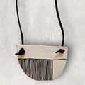 Collar arcilla ByN