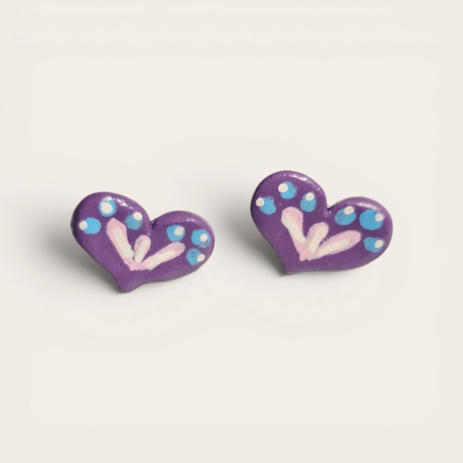 Aros Corazón de Arcilla Pintados a Mano | Base de Acero Inoxidable